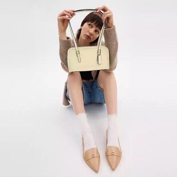 Coach Swing Zip Bag Full Size in Brass/Moonlight Glovetanned Leather NWT - Picture 15 of 16